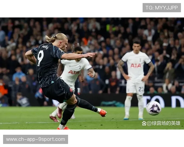 维拉追哈兰德式冲顶手：足球场上的奇迹追逐者