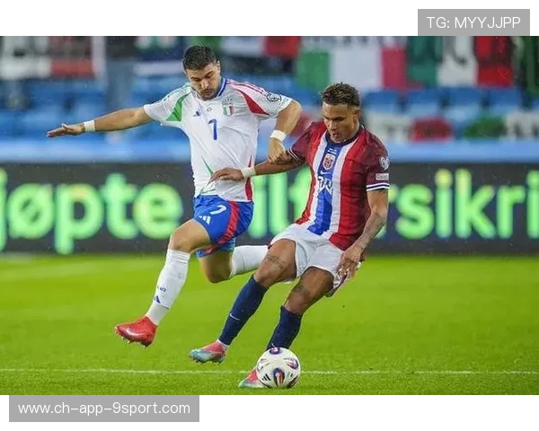 意甲球队中前场小组配合成为破密防关键,意甲 前锋 意甲球队中前场小组配合成为破密防关键,意甲 前锋